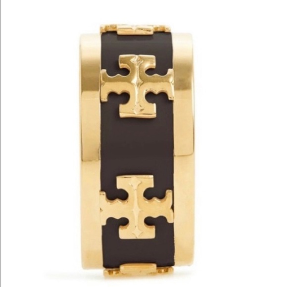 🆕 Tory Burch Authentic Wide Band Black Enamel With Gold Raised Logo Ring 7 - Picture 9 of 10